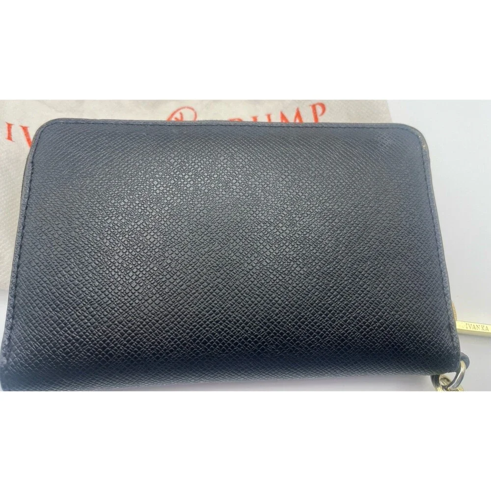 Ivanka Trump Blair Bow Wallet - Picture 4 of 10